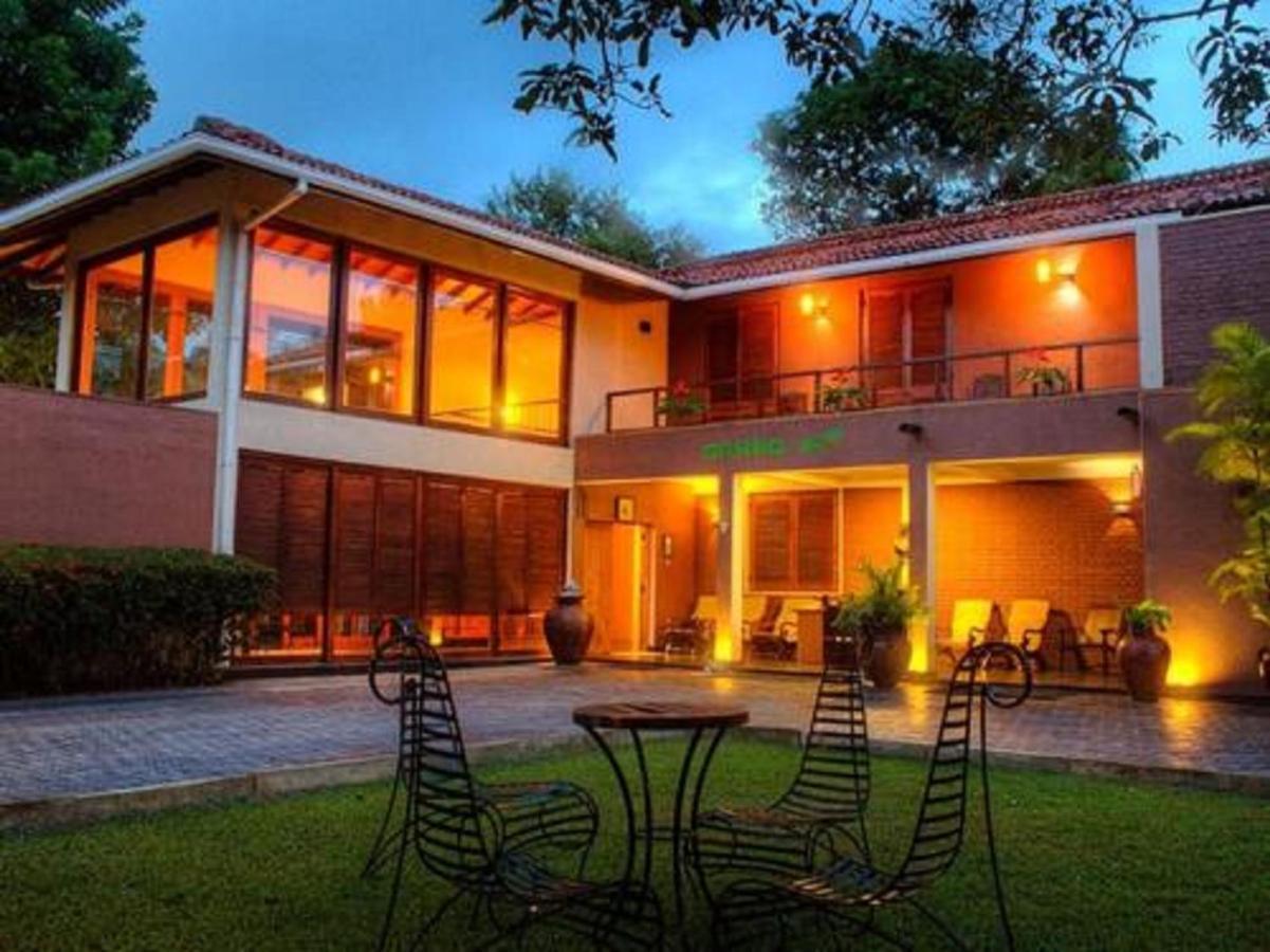 Villa Grand Kandana Exterior photo